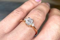 absolutely-heres-an-article-about-a-2-5-carat-lab-grown-diamond-ring-aiming-for-around-1200-words